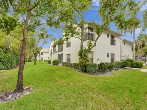 4694 NW 22nd St #4244, Coconut Creek, FL 33063