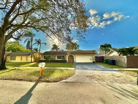5007 SW 105th Ave, Cooper City, FL 33328