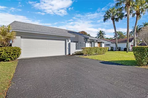 880 SW 55th Ave, Margate, FL 33068