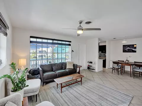 931 SE 9th Ave #10, Pompano Beach, FL 33060