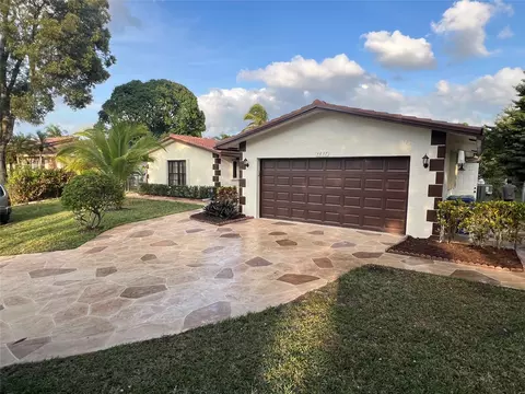 3837 NW 82nd Way, Coral Springs, FL 33065