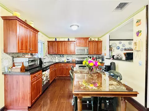 151 SE 3rd St, Pompano Beach, FL 33060 photo 3