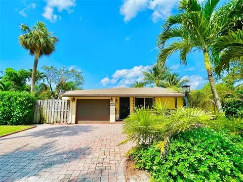 151 SE 3rd St, Pompano Beach, FL 33060 photo 2
