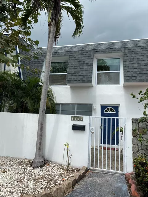 6753 SW 41st Dr, Davie, FL 33314