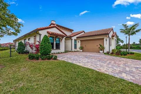 9335 Bayside Cir, Parkland, FL 33076
