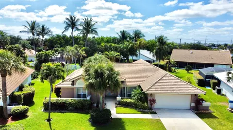 6628 Lake Loran Way, Greenacres, FL 33467
