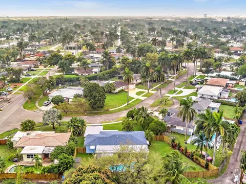 209 N 31st Rd, Hollywood, FL 33021 photo 44