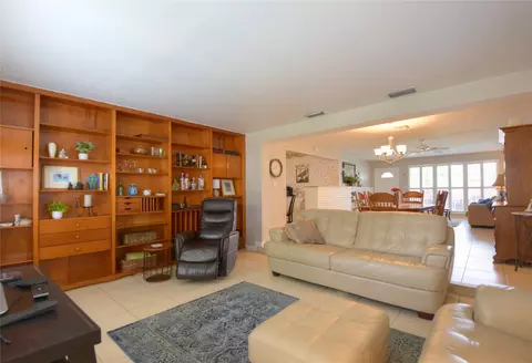 209 N 31st Rd, Hollywood, FL 33021 photo 17
