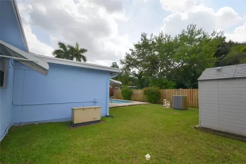 209 N 31st Rd, Hollywood, FL 33021 photo 57