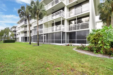 2581 Village Blvd #101, West Palm Beach, FL 33409