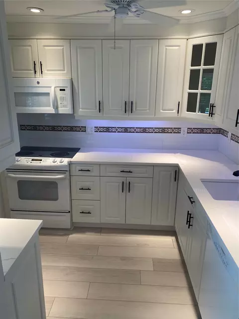 3508 SW Natura Blvd #301, Deerfield Beach, FL 33441