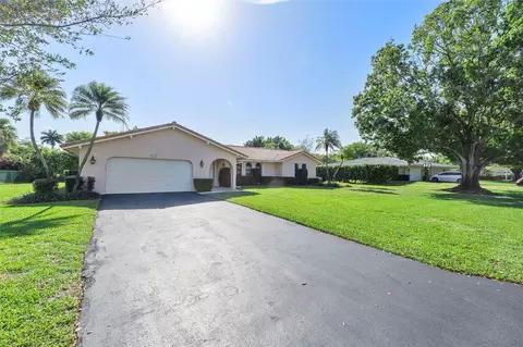 2731 NW 106th Dr, Coral Springs, FL 33065