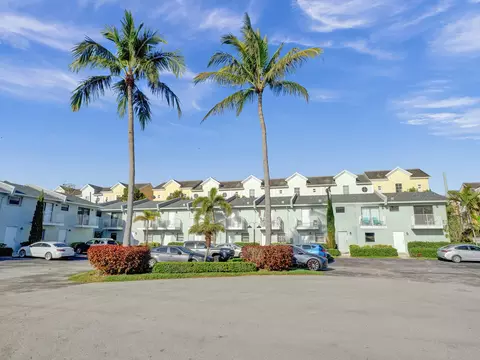 4129 NE 21st Ter, Lighthouse Point, FL 33064
