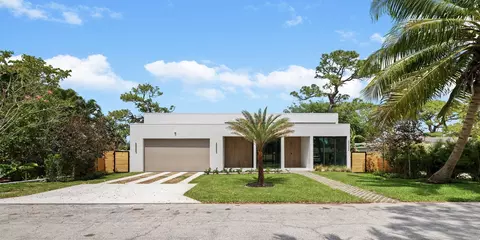 709 NE 21st Dr, Wilton Manors, FL 33305