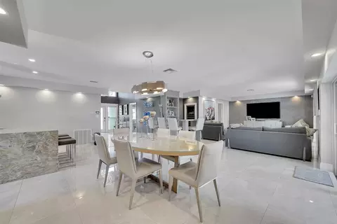 331 SE 5th Ter, Pompano Beach, FL 33060 photo 23