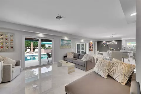331 SE 5th Ter, Pompano Beach, FL 33060 photo 27