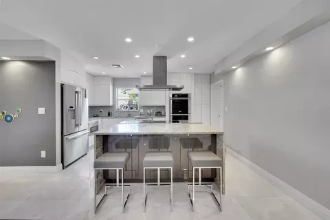 331 SE 5th Ter, Pompano Beach, FL 33060 photo 10