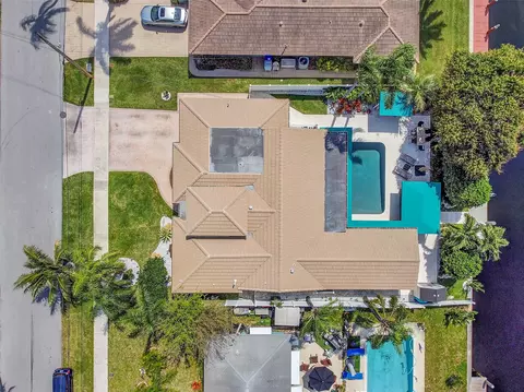 331 SE 5th Ter, Pompano Beach, FL 33060 photo 3