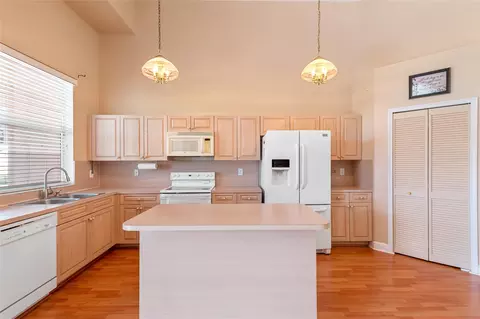7733 Highlands Cir, Margate, FL 33063 photo 2