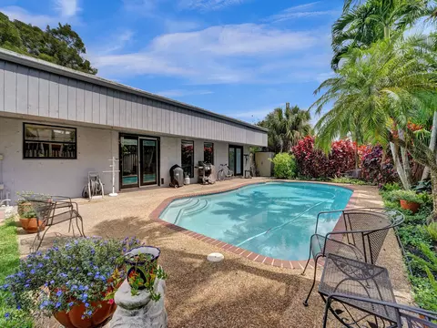 10480 SW 51st St, Cooper City, FL 33328