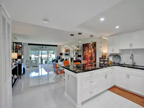 907 Cypress Ter #106, Pompano Beach, FL 33069