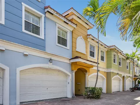 3016 NE 5th Ter #6, Wilton Manors, FL 33334