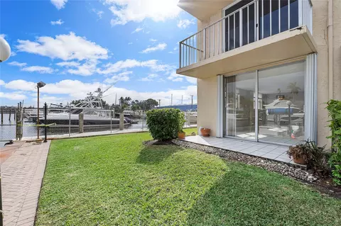 1777 SE 15th St #122, Fort Lauderdale, FL 33316