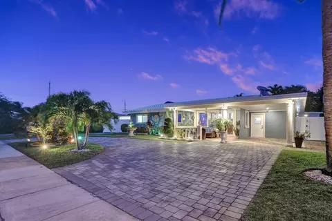 800 NE 8th St, Pompano Beach, FL 33060
