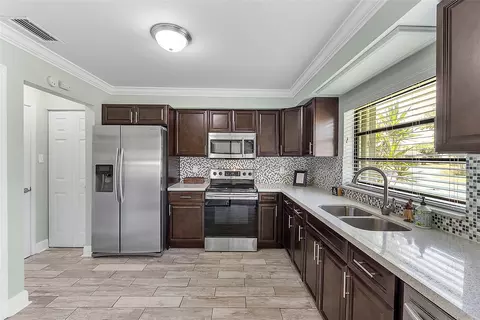 10411 E Quailwood Ln #B, Boynton Beach, FL 33436