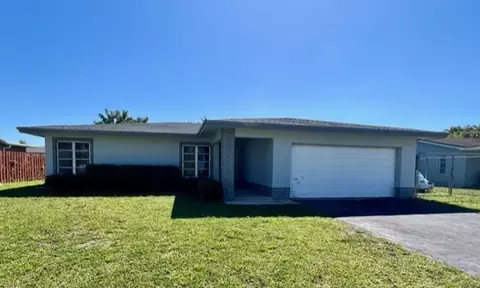 8104 NW 74th Ave, Tamarac, FL 33321