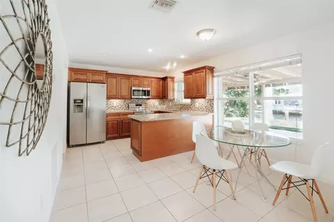 260 SE 3rd Ave, Pompano Beach, FL 33060 photo 7