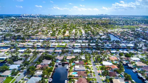 260 SE 3rd Ave, Pompano Beach, FL 33060 photo 59