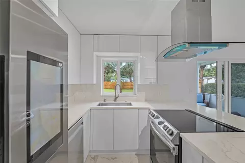 2657 Lorraine Ct, North Palm Beach, FL 33403