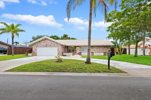 41 W Palm Dr, Margate, FL 33063