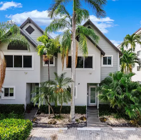 1000 SE 2nd St #6, Fort Lauderdale, FL 33301