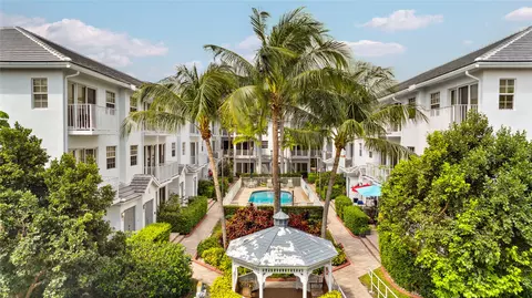 2725 NE 8th Ave #115, Wilton Manors, FL 33334