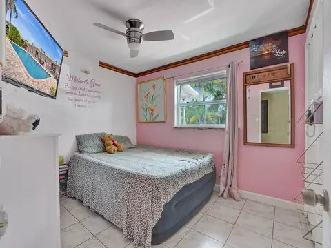 717 E River Dr, Margate, FL 33063 photo 23
