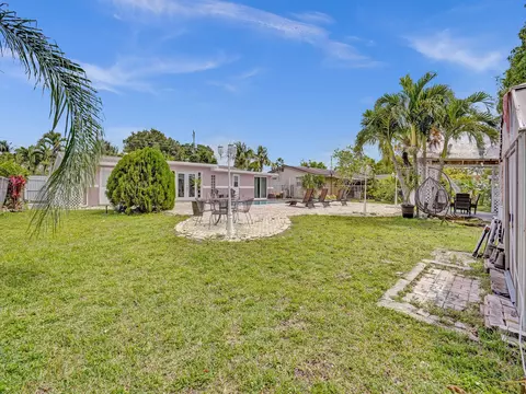 717 E River Dr, Margate, FL 33063 photo 38
