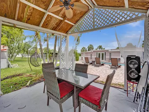 717 E River Dr, Margate, FL 33063 photo 35