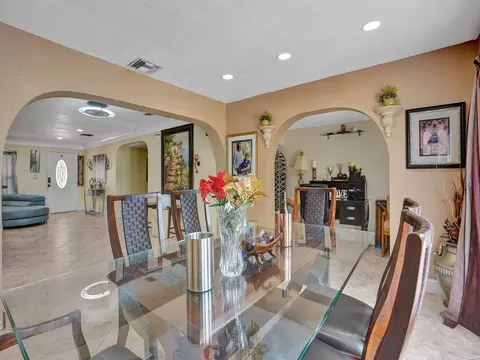 717 E River Dr, Margate, FL 33063 photo 10