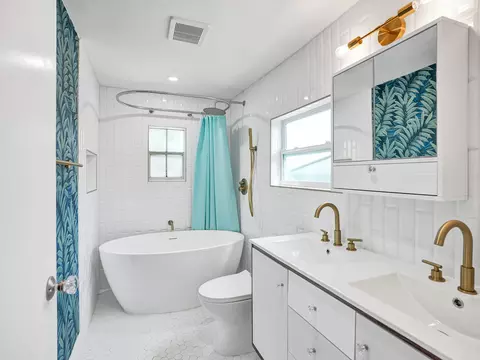 2722 NE 6th Ln, Wilton Manors, FL 33334