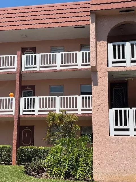 9641 Sunrise Lakes Blvd #211, Sunrise, FL 33322
