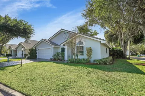 5480 Pine Ct, Coral Springs, FL 33067 photo 4