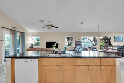 5480 Pine Ct, Coral Springs, FL 33067 photo 17