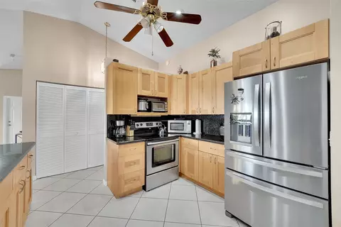 5480 Pine Ct, Coral Springs, FL 33067 photo 16