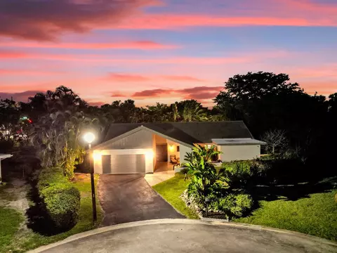 395 NW 89th Ln, Coral Springs, FL 33071