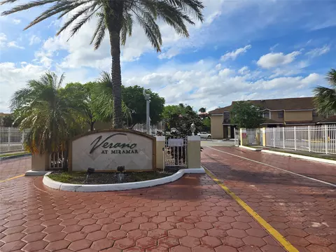 2213 SW 80th Ter #2213, Miramar, FL 33025