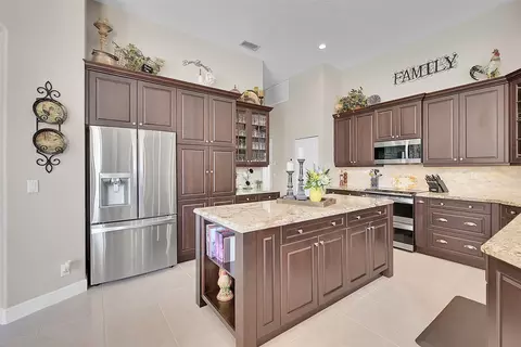 5061 NW 112th Dr, Coral Springs, FL 33076