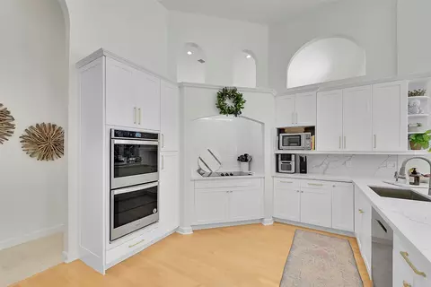 6203 NW 82nd Dr, Parkland, FL 33067