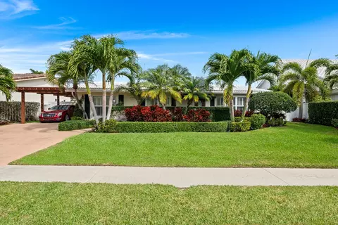 2401 NE 47th St, Lighthouse Point, FL 33064